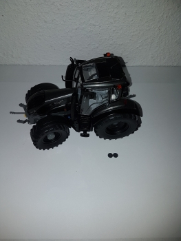 Preview: Valtra T-Serie Radabdeckung hinten